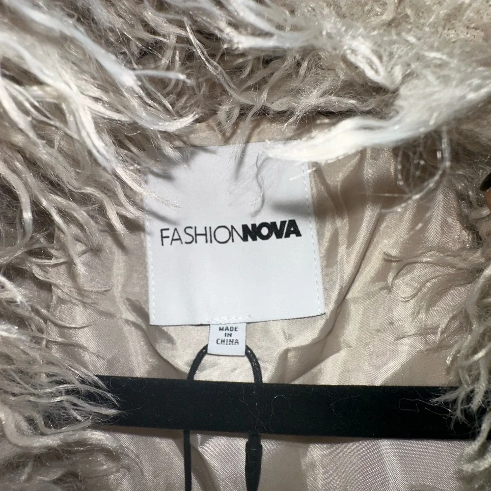 Fashion Nova Beige Teddy Jacket - Picture 4 of 6